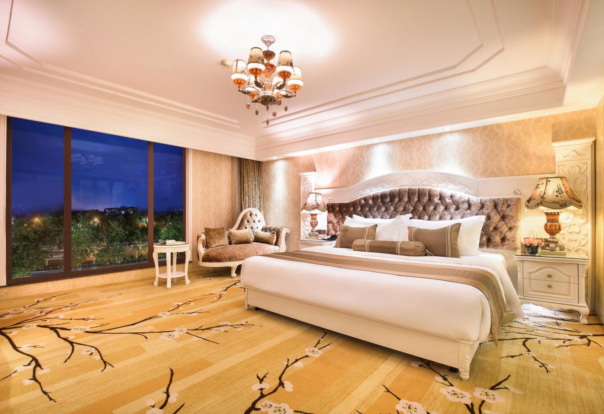 Grand Bravo Guilin Hotel Exterior photo